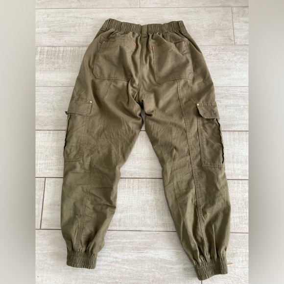 River Island Green Cargo Pants with gold snaps and zippers - Picture 6 of 14